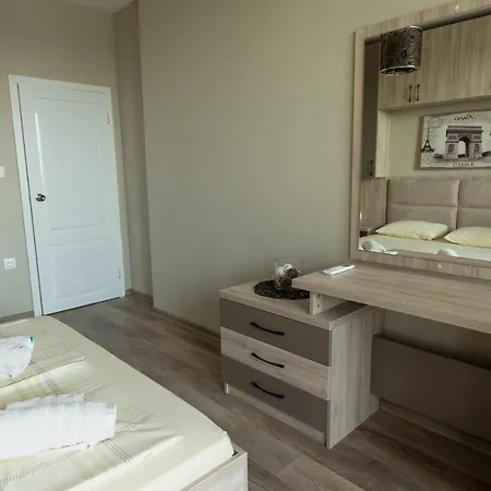 Riverview Апартаменты