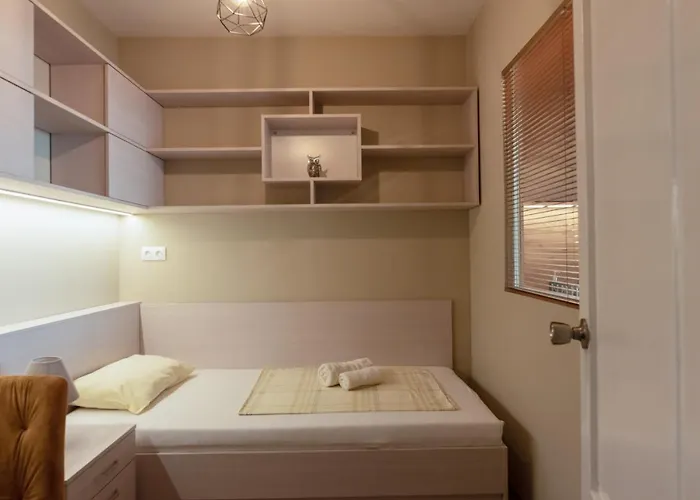 Riverview - Free Private Parking Apartment *