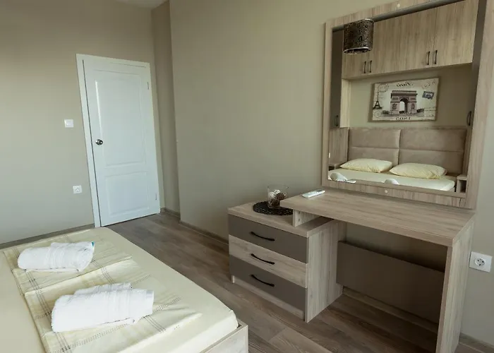 Riverview - Free Private Parking Apartment