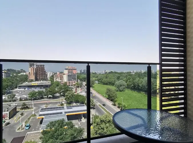 Riverview - Free Private Parking *